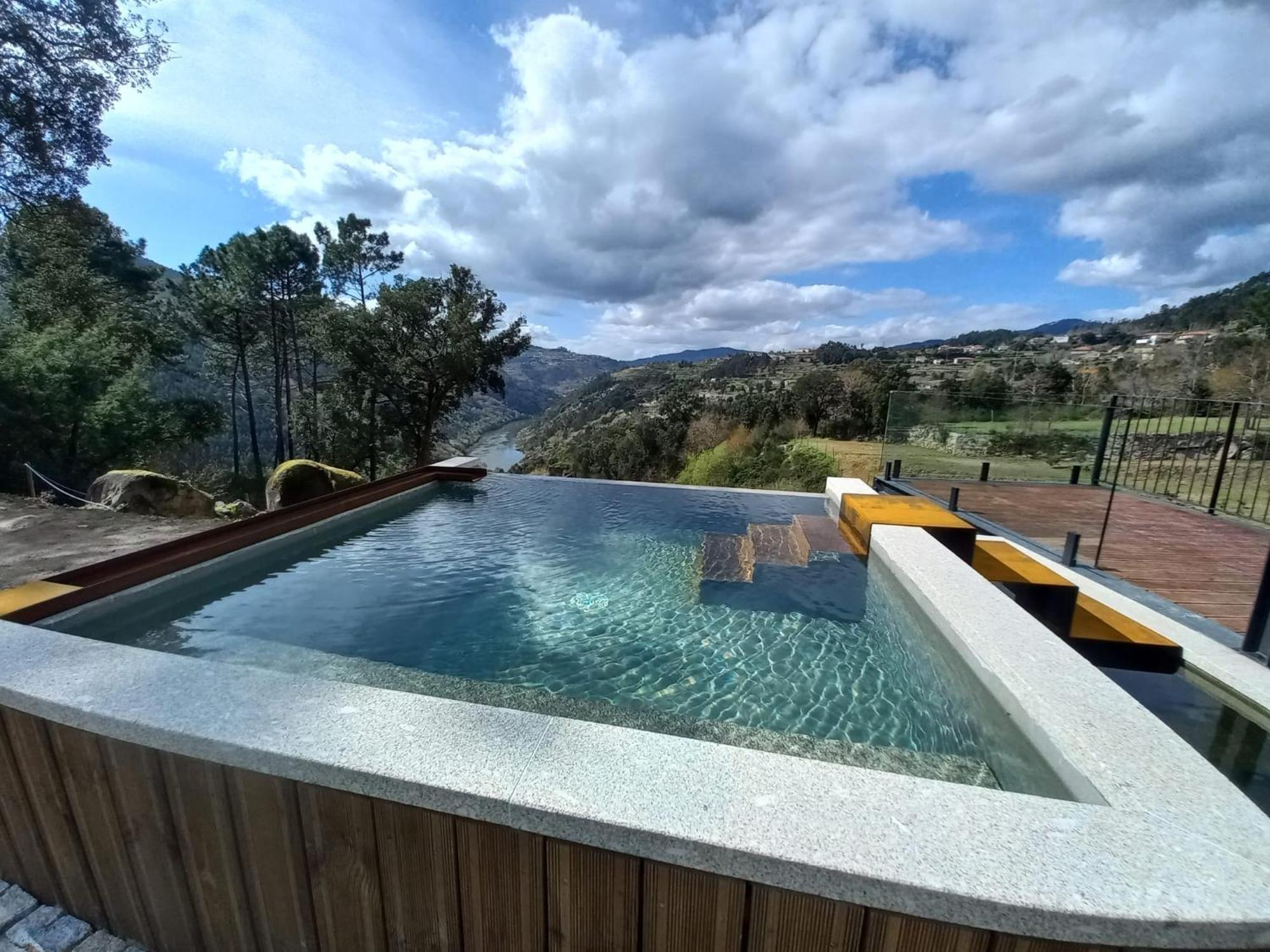 Javardo - Family House - Douro Penha Longa Exterior photo